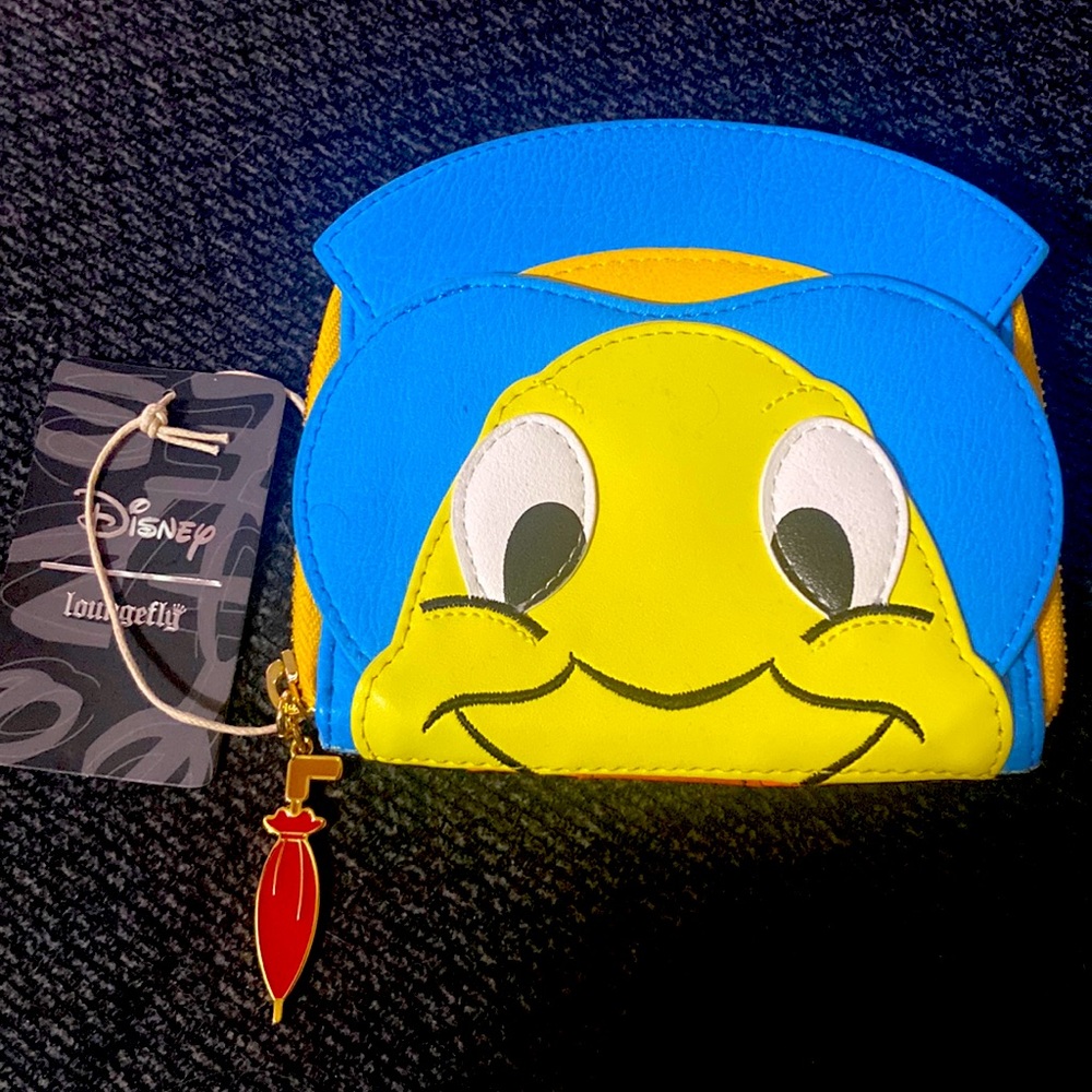New with tags. I’ve never used it. Just stayed in the drawer.